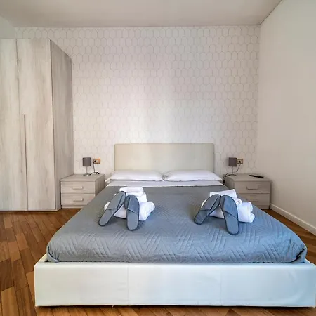 Dante 138 Class Rooms & Apartments Bari Exterior photo